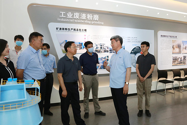 省农业村落厅副厅长刘保仓到365电竞机械调研 省农业村落厅副厅长刘保仓到365电竞机械调研